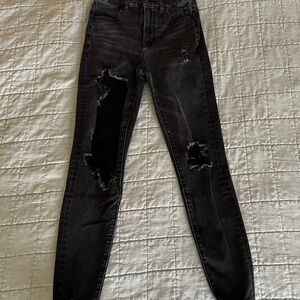 Stylish Black Distressed Women's Jeans
